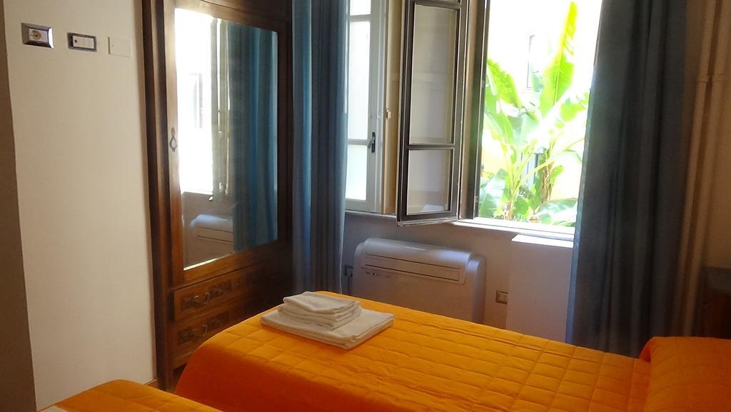 Bed And Breakfast Adduci'S House Рим Екстериор снимка