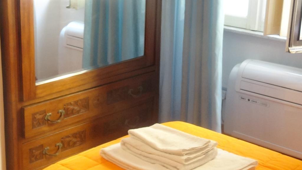 Bed And Breakfast Adduci'S House Рим Екстериор снимка